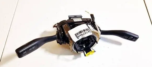 Wiper turn signal indicator stalk/switch