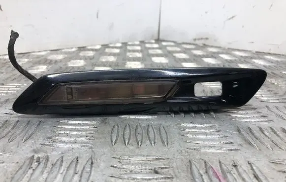 BMW 5 F10 F11 Front fender indicator light 03959176