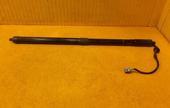 Land Rover Range Rover Sport L494 Tailgate strut 