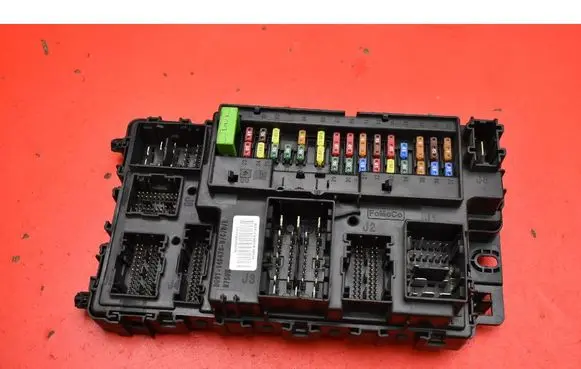 Ford Mondeo MK IV Fuse box set FU5T15604BAJ