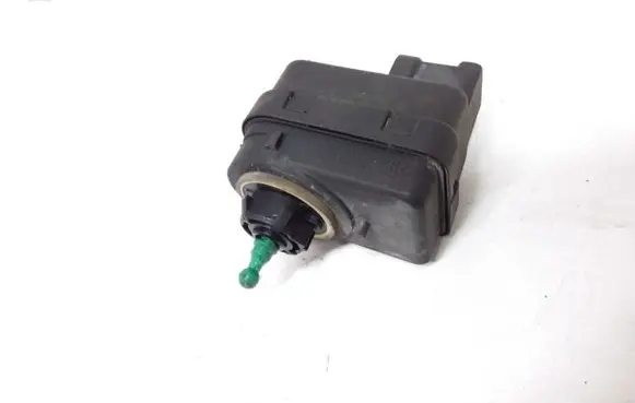 Renault Scenic I Headlight level adjustment motor 7700840141