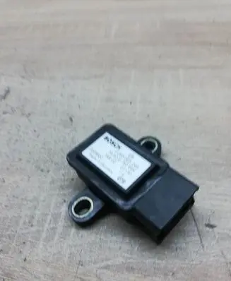 BMW 5 E39 ESP acceleration yaw rate sensor 6753694 0265005248