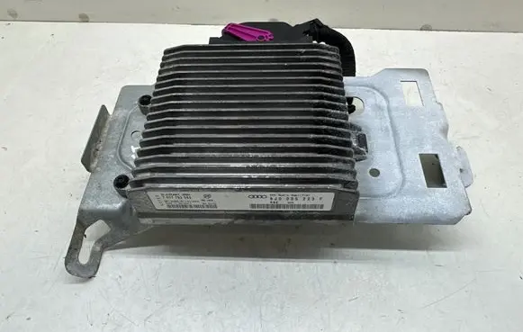 Audi TT TTS Mk2 Sound amplifier 8J0035223F