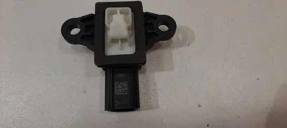 Volvo XC90 Airbag deployment crash/impact sensor 31406731 00669863 08282017