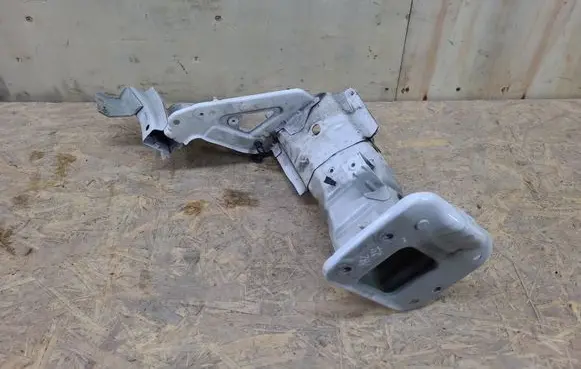 Volvo V40 Front side member 413220662L