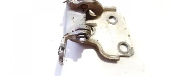 Land Rover Freelander Rear door lower hinge 
