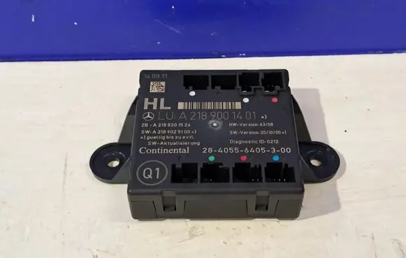 Mercedes-Benz CLS C218 X218 Door control unit/module A2189001401