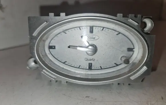 Volvo 760 Clock 2363015 B41TA 1S7115000AF