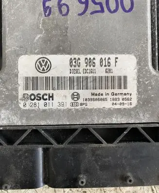 Volkswagen Golf Plus Engine control unit/module