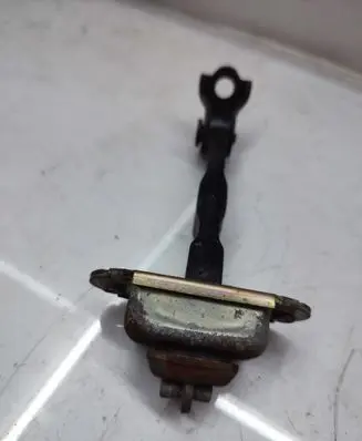 Nissan X-Trail T30 Front door check strap stopper