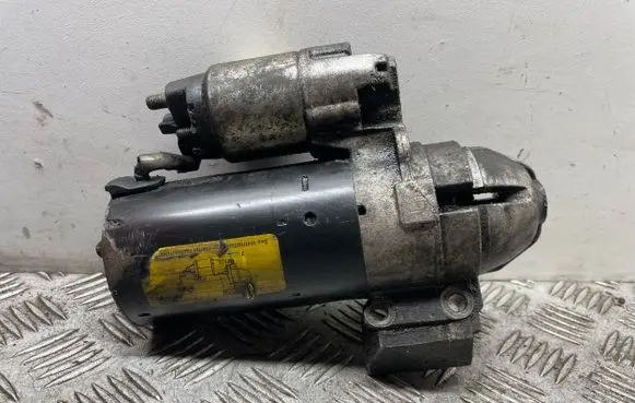 BMW 5 F10 F11 Starter motor 7812034