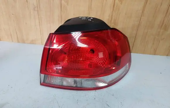 Volkswagen Golf VI Rear/tail lights 5K0945096E 89091067