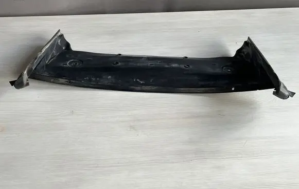 Volvo V70 Intercooler air guide/duct channel 30698664