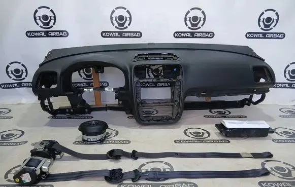 Volkswagen Scirocco Airbag set 1Q1858295E 1Q1857181 5K0880201K