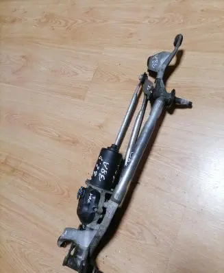 Nissan Primera Front wiper linkage and motor
