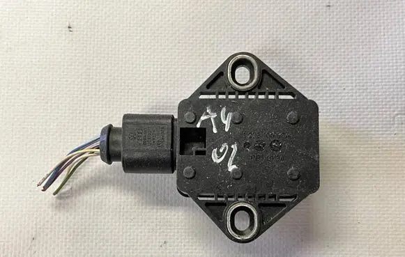 Audi A4 S4 B6 8E 8H ESP acceleration yaw rate sensor 8E0907637A 0265005245