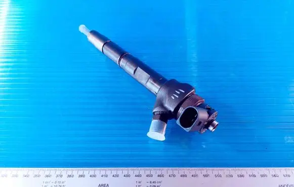 Skoda Octavia Mk3 (5E) Fuel injector 04L130277E 475B011