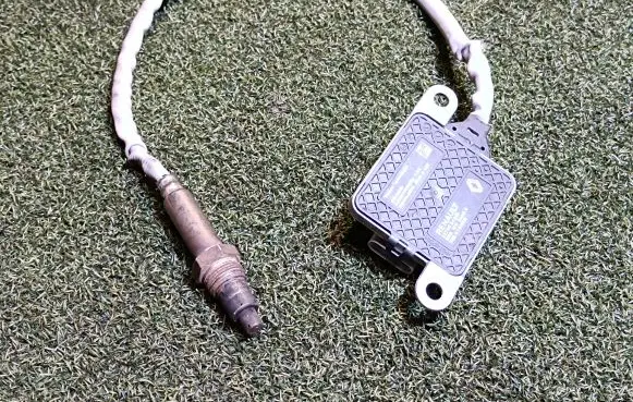 Renault Master III Lambda probe sensor 227908421R