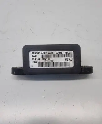 Suzuki Grand Vitara II ESP acceleration yaw rate sensor 3394578K0 78K0