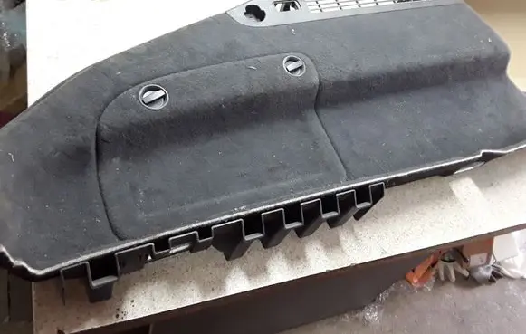 Trunk/boot side trim panel