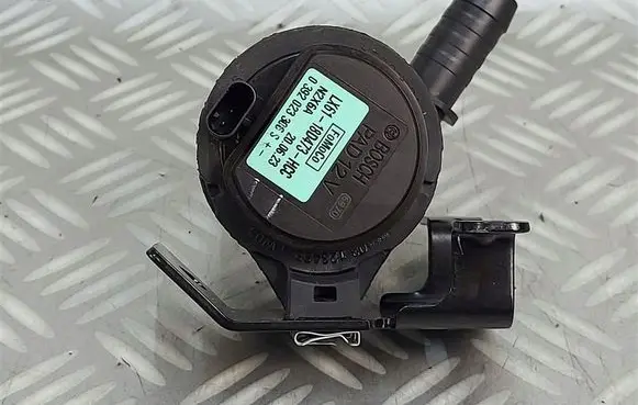 Ford Kuga III Water pump LX6118D473HCC