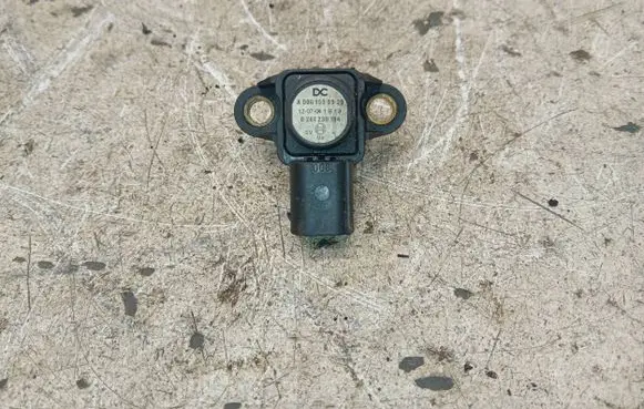 Mercedes-Benz GL X166 Air pressure sensor A0061539928