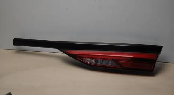 BMW 2 F44 Tailgate rear/tail lights 8498740