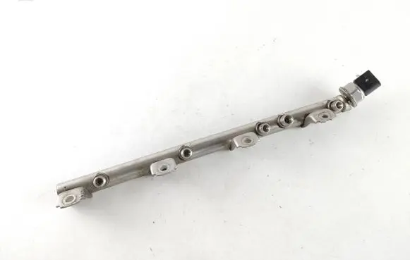 BMW X6 E71 Fuel main line pipe 7547600 7537319