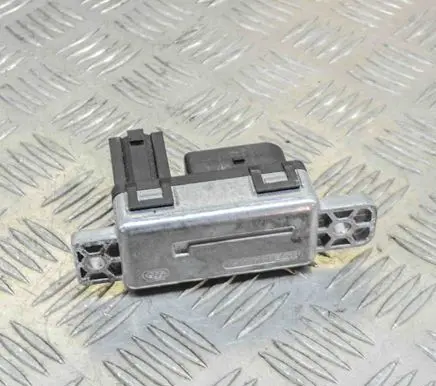 Volvo V60 Glow plug pre-heat relay 31459300 0281003154