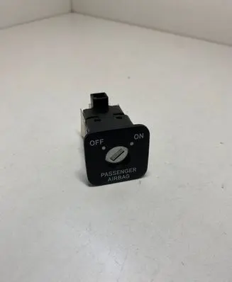 Passenger airbag on/off switch