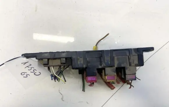 Volkswagen PASSAT B5 Fuse box set