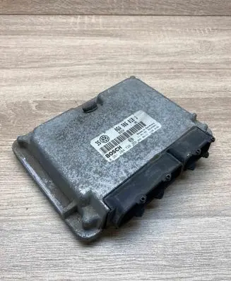 Volkswagen Transporter - Caravelle T3 Engine control unit/module ECU 06A906018J 0261204726