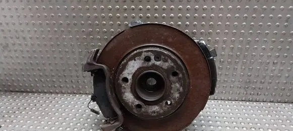 Mercedes-Benz A W168 Front wheel hub spindle knuckle 6813