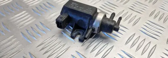 Audi A4 S4 B5 8D Turbo solenoid valve 1H0906627