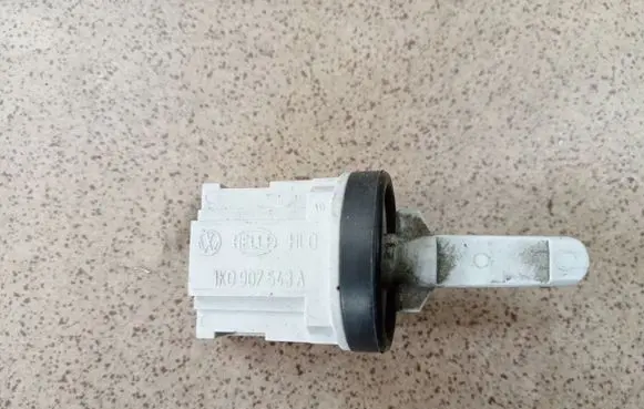 Interior temperature sensor