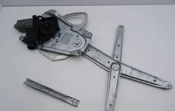 Opel Omega B1 Front door window regulator with motor 90520246 90520248
