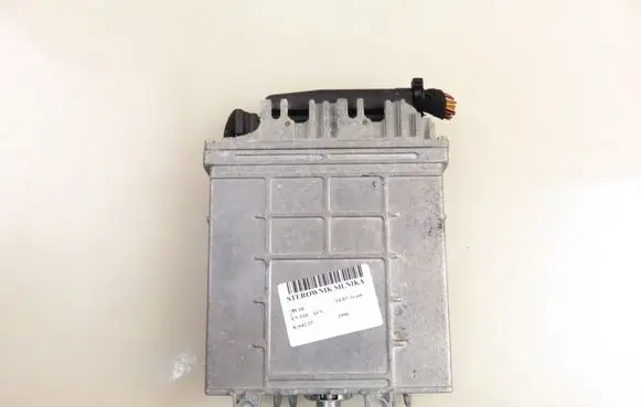 Audi A4 S4 B5 8D Engine control unit/module 028906021CE 0281001425426