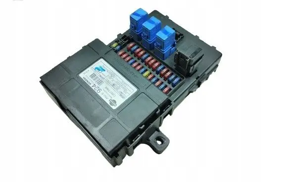Nissan Primera Fuse module 285519F924