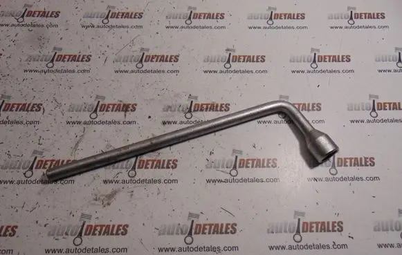 Mercedes-Benz C AMG W203 Wheel nut wrench A1205810246