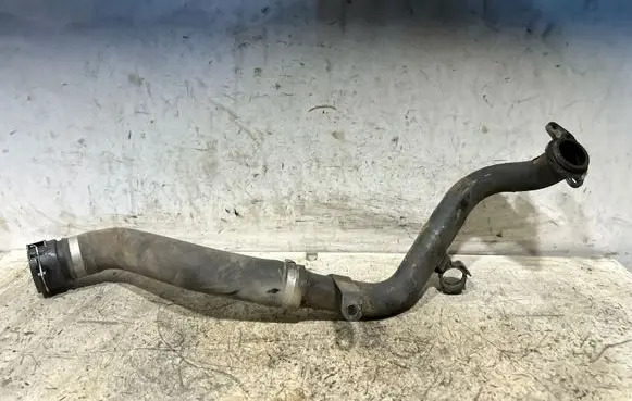 Iveco Daily 5th gen Engine coolant pipe/hose 