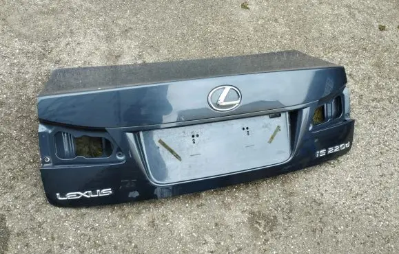 Lexus IS 220D-250-350 Tailgate/trunk/boot lid