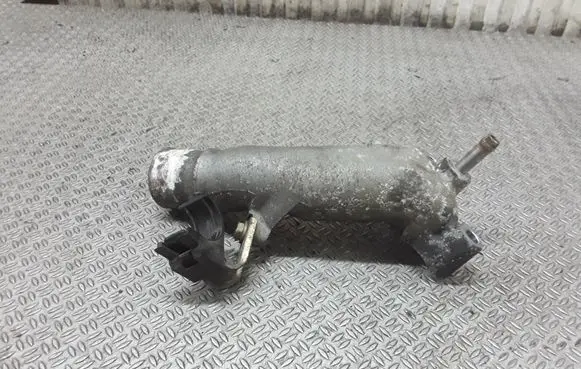 Toyota Corolla Verso E121 Engine coolant pipe/hose