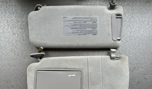 Mitsubishi Pajero Sun visor MR636725 MR636723 MR779704