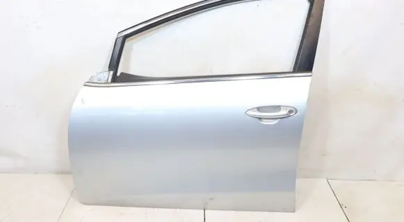 KIA Ceed Front door 
