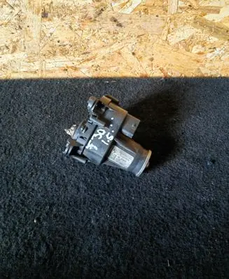 BMW 1 F20 F21 Intake manifold valve actuator/motor 8570791