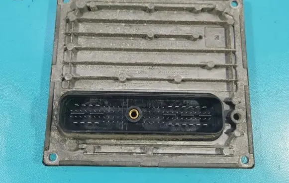 Volvo V50 Engine control unit/module ECU S122185001D IMPRK1374174