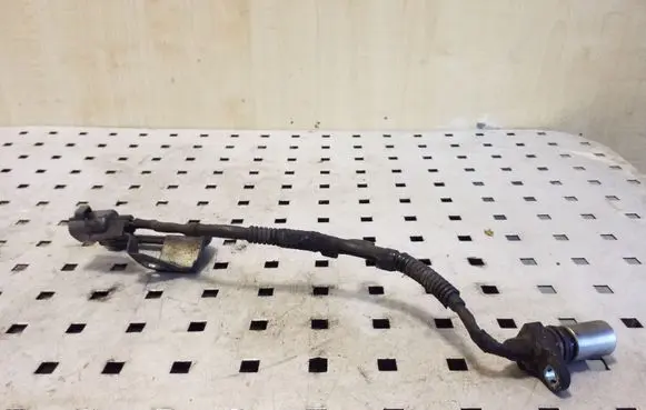 Toyota Avensis T270 Crankshaft position sensor 9091905069