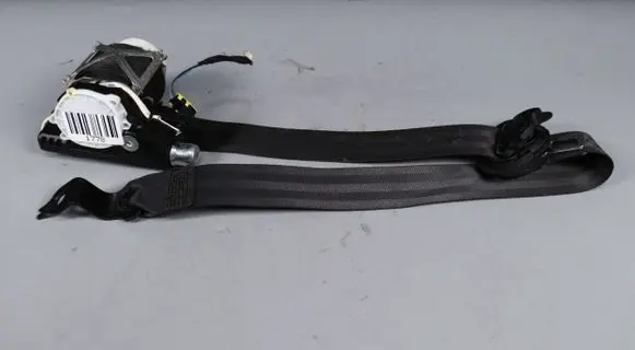 Volkswagen Cross Polo Front seatbelt 6R4857706