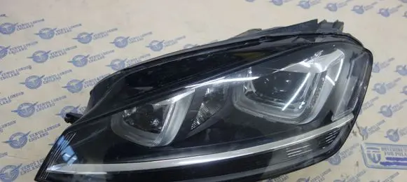 Volkswagen Golf VII Headlight/headlamp 5G1941033C