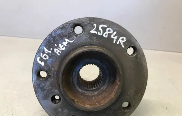BMW 5 E60 E61 Rear wheel bearing hub 